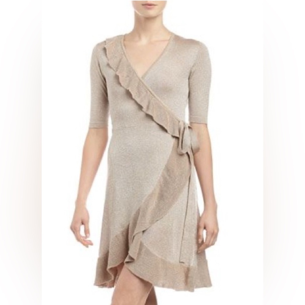 NWT BCBGMAXAZRIA Metallic Knit Top Size M